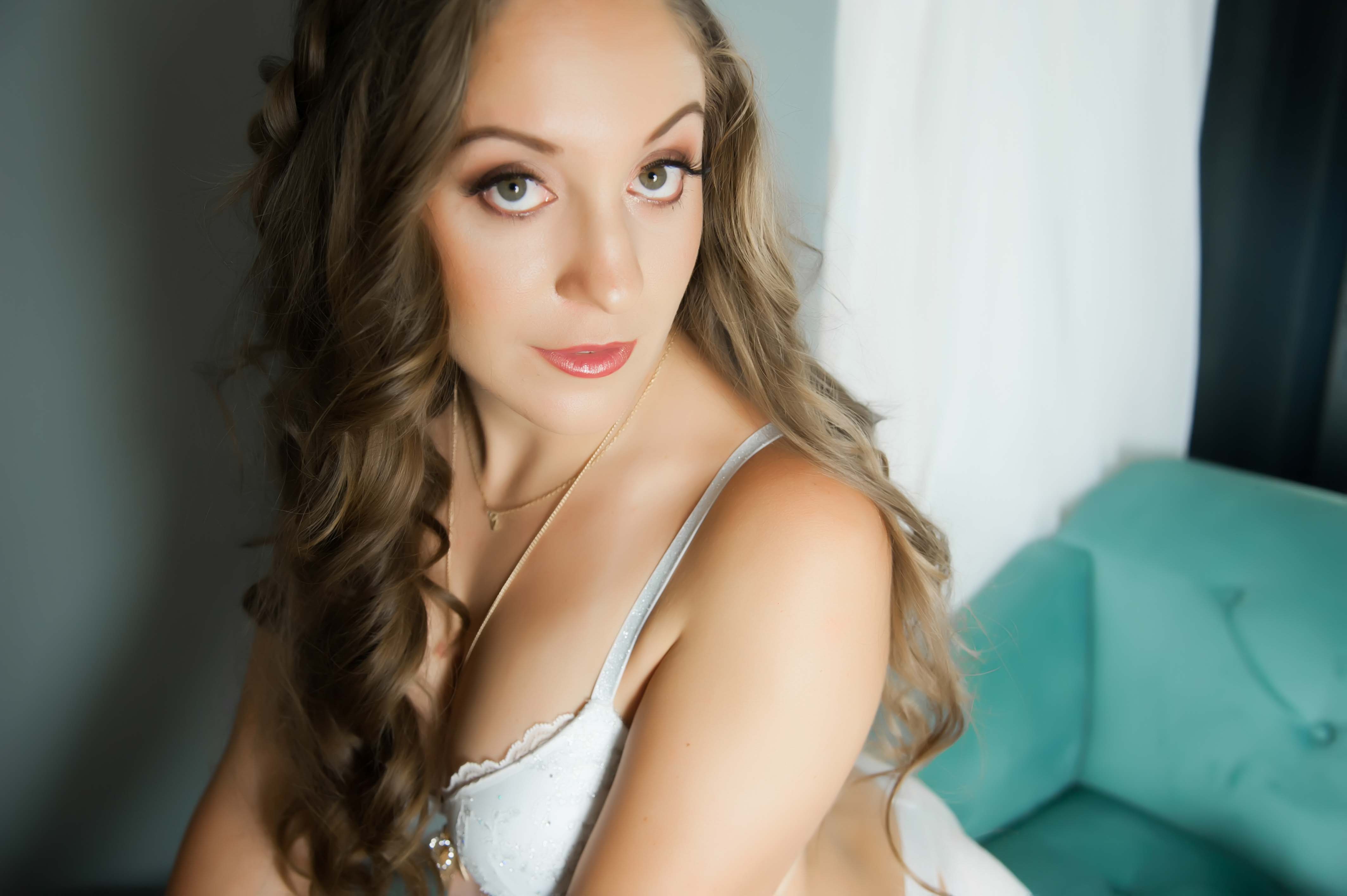 https://www.exquisitesessions.com/wp-content/uploads/2018/05/Fort-Walton-Beach-Boudoir-2350.jpg