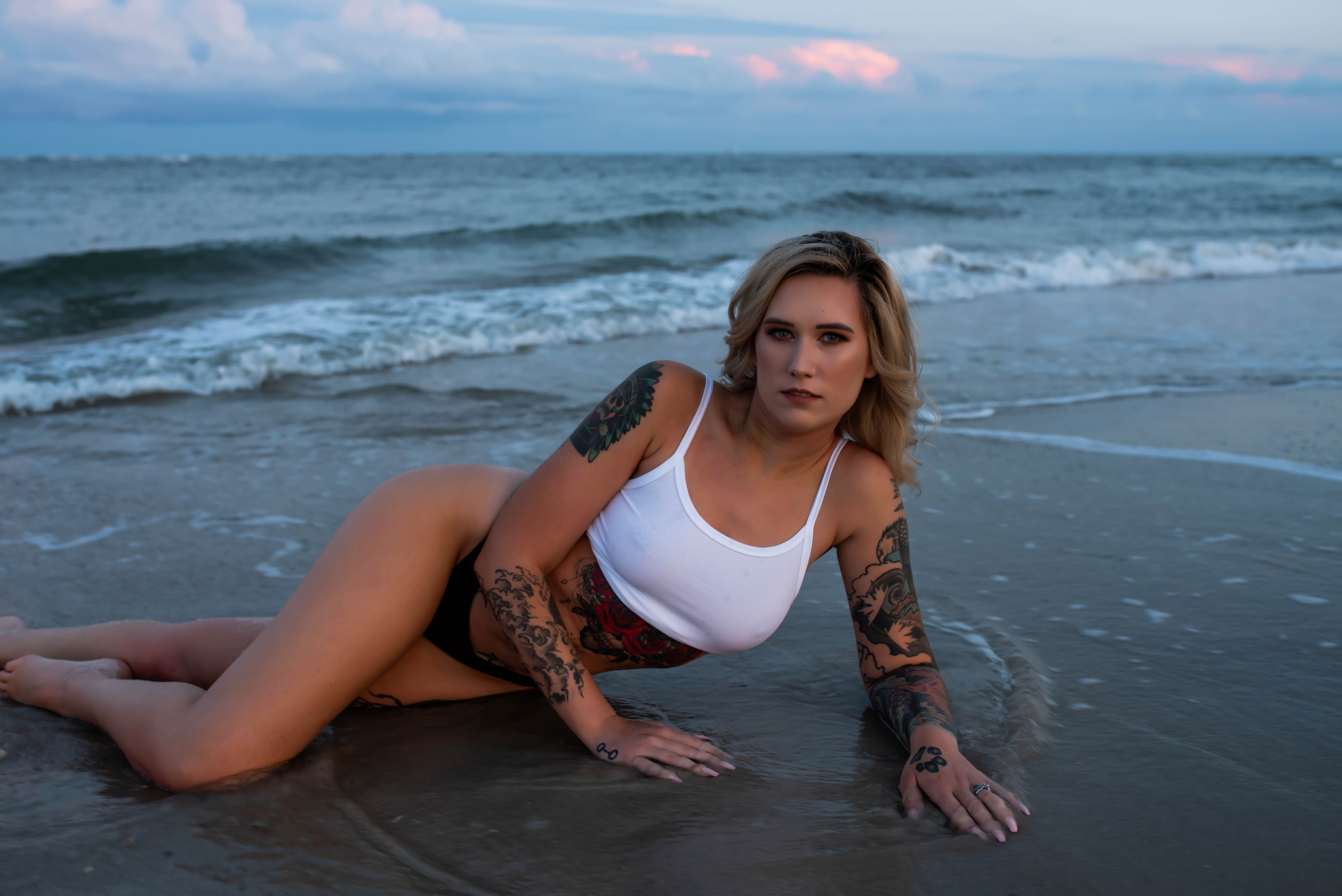 https://www.exquisitesessions.com/wp-content/uploads/2020/09/North-Topsail-Island-Boudoir-Photographer-14.jpg