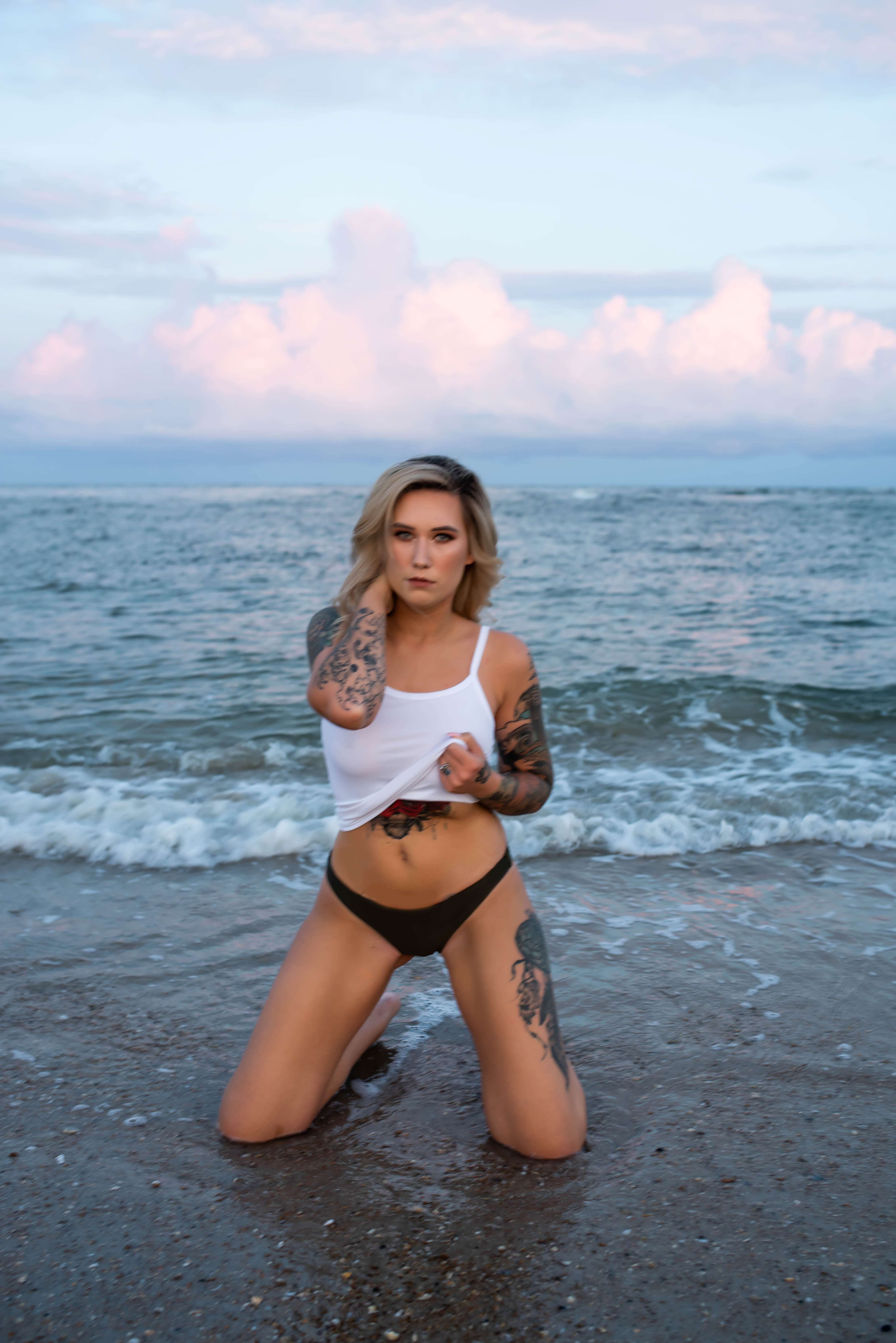 https://www.exquisitesessions.com/wp-content/uploads/2020/09/North-Topsail-Island-Boudoir-Photographer-4.jpg